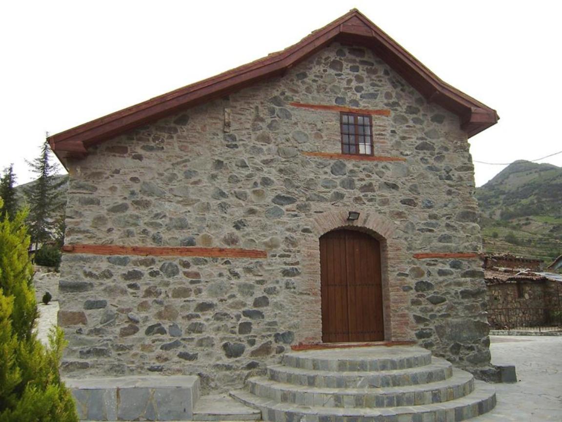 Kampi Double Storey House In The Village Никозия Екстериор снимка